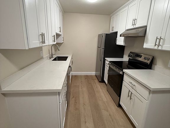 3rd image of 3175 Cadillac Dr #6