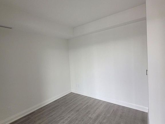 4th image of 2369 Danforth Ave #508