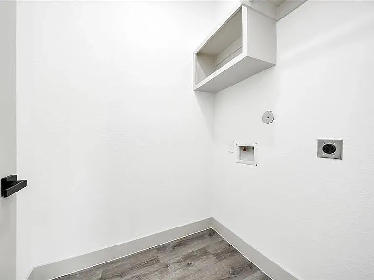 9001 Nyssa St — Photo 11