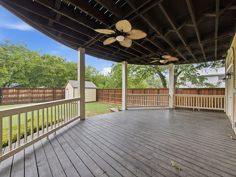 1209 Kings Hwy — Photo 26