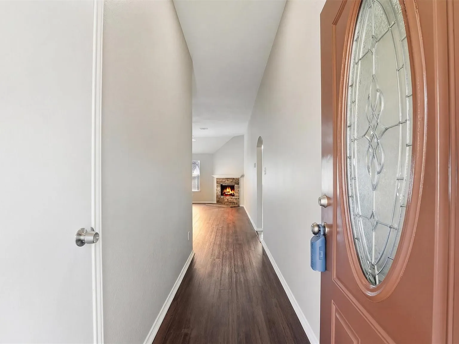 3 bed, 2.0 bath, 1584 sqft, $1,799 — Photo 4