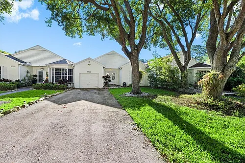 7705 Forest Green Ln Photo 1