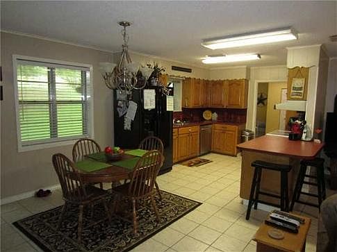 3rd image of 6189 County Road 401 S