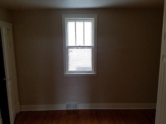 4th image of 2772 Livingston Ave