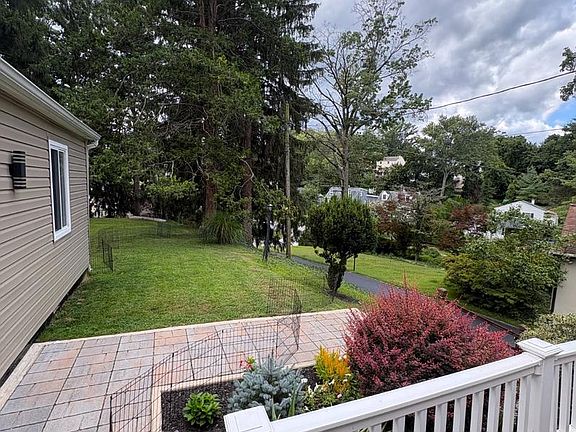 3rd image of 3113 Green Valley Rd