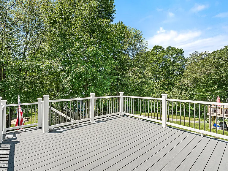 38 Idora Ave — Photo 17