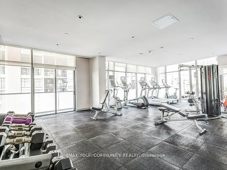 1815 Yonge St #602 — Photo 21