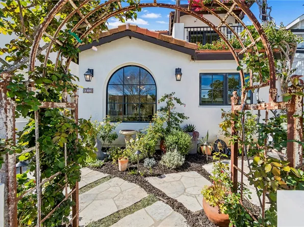 311 16th St, Seal Beach, CA 90740