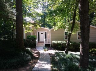 6420 Rockrest Ct, Raleigh, NC 27612