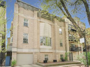 655 W Barry Ave APT C, Chicago, IL 60657
