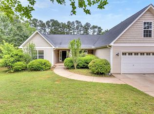246 Waters Rd, Taylors, SC 29687