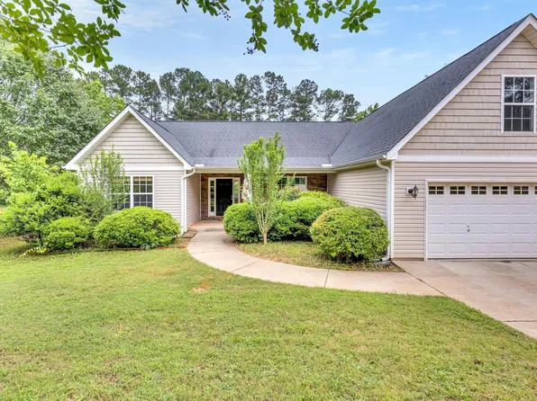 246 Waters Rd, Taylors, SC 29687