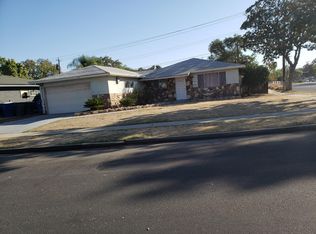 1504 N Fine Ave, Fresno, CA 93727