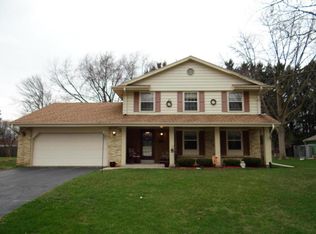 930 Hialeah Dr, Racine, WI 53402