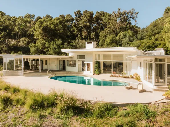 7300 Mulholland Dr, Los Angeles, CA 90046