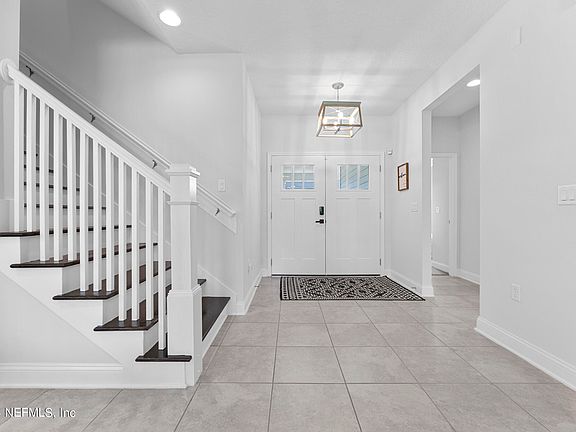 5th image of 113 Goodhope Court St