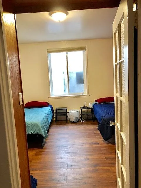 3 bed, $5,200 — Photo 3