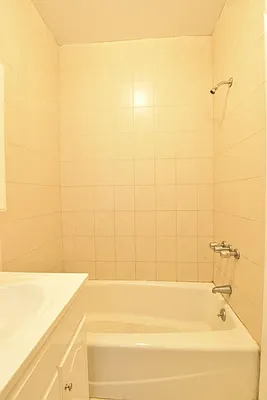 Rented by (Legacy) NY Quality Living Uptown | media 7