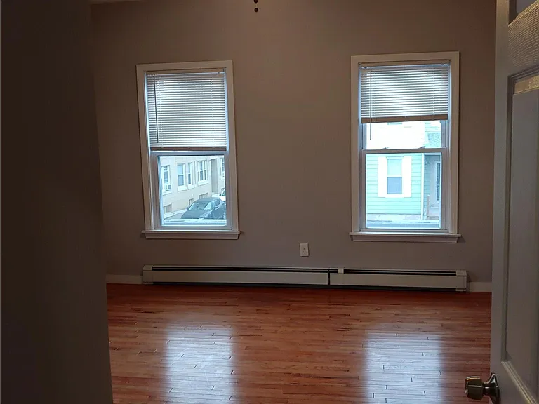 76 West St #8 — Photo 8