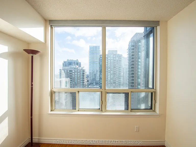 7 Bishop Ave #1604 — Photo 24