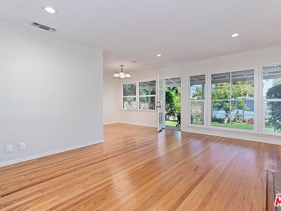 5th image of 11310 Elderwood St