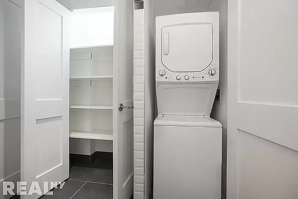 Rented by REAL New York | media 11