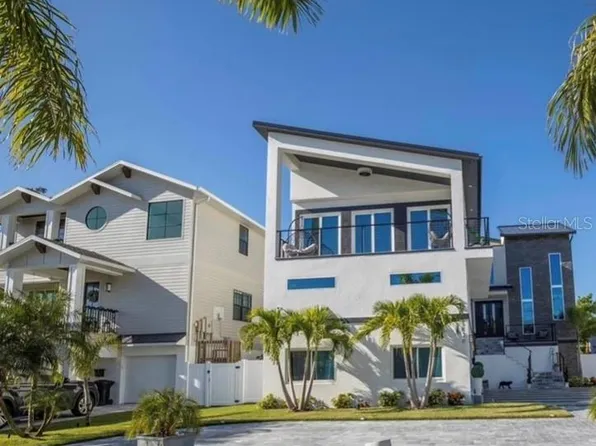 5826 Bayou Grande Blvd NE, Saint Petersburg, FL 33703