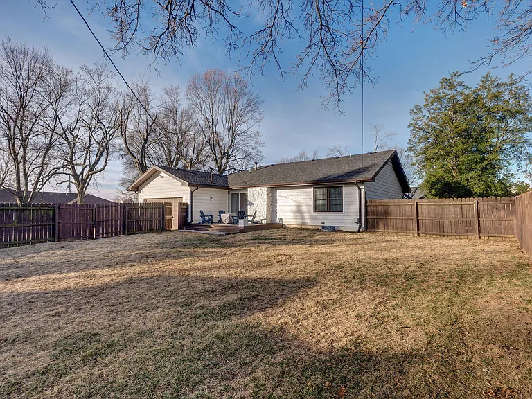 4094 S Eaton Ave — Photo 30
