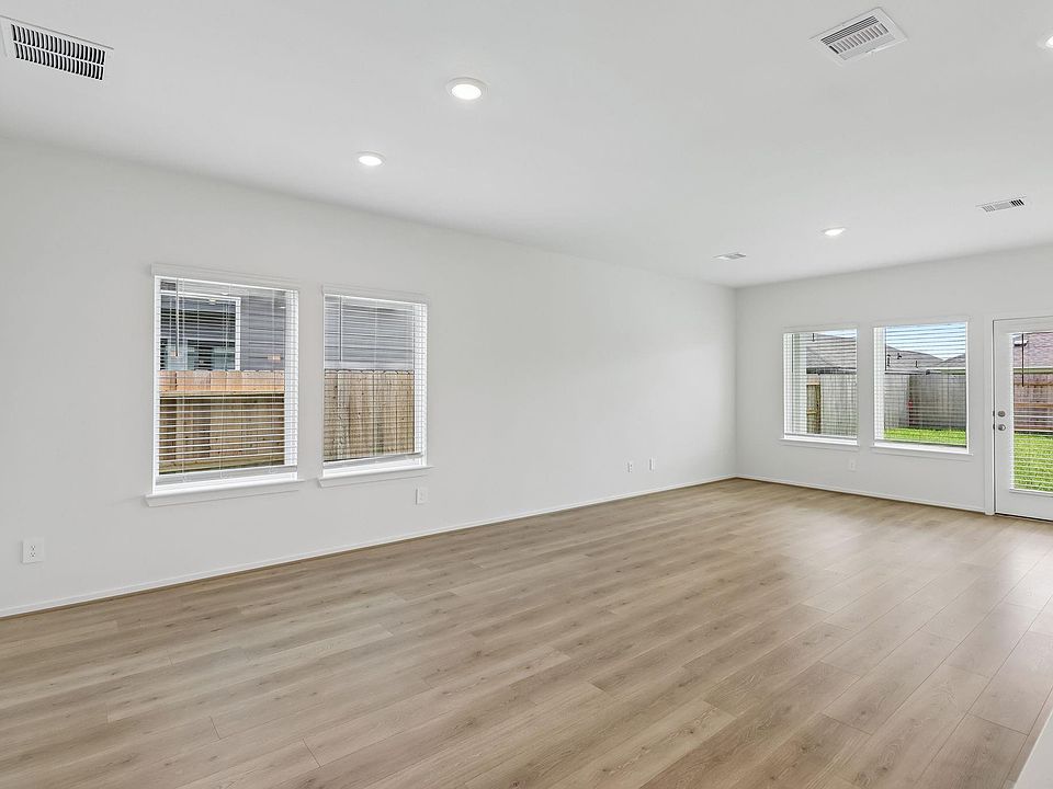 1st image of 18427 Landing Meadows Ln