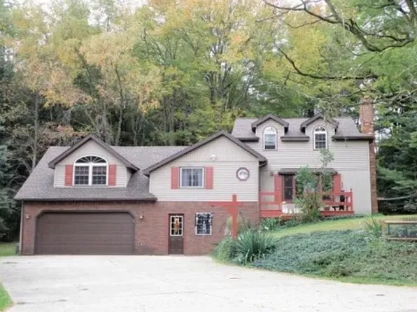 13299 Lovell Rd, Corry, PA 16407