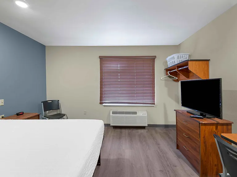 Studio Suite - 1 Full Bed
