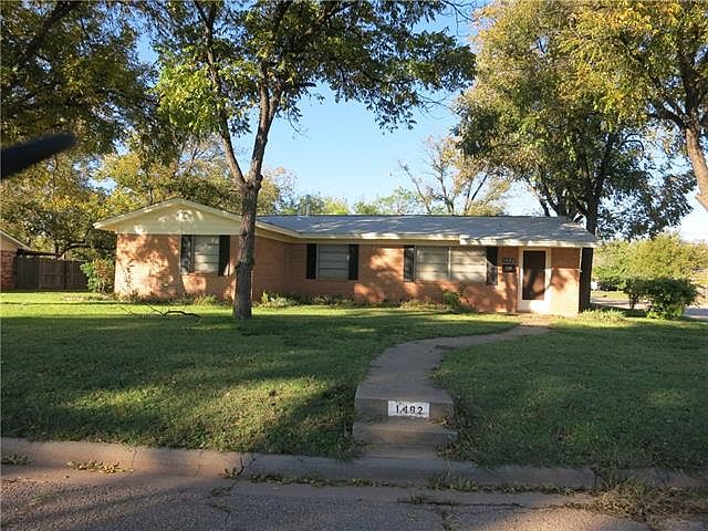 1st image of 1482 Rosewood Dr