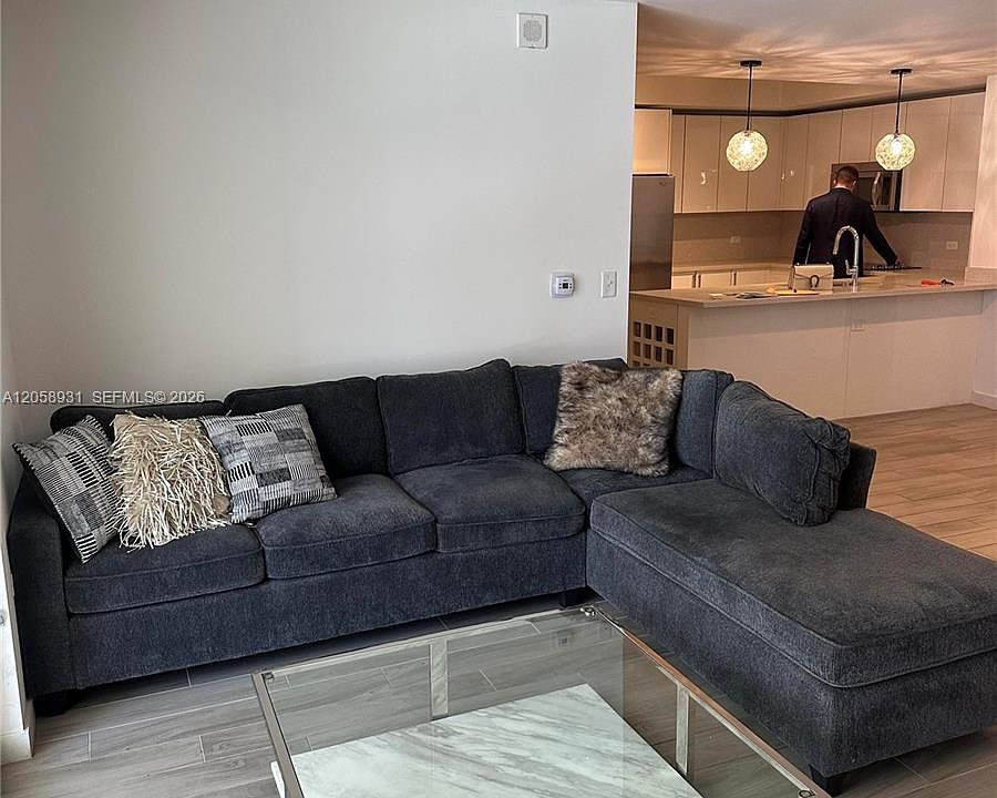 1st image of 999 SW 1st Ave APT 1716