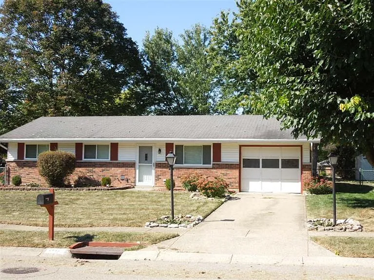 5355 Dryden St photo 1