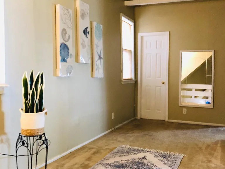 2651 N Wilton Ave #2F — Photo 7