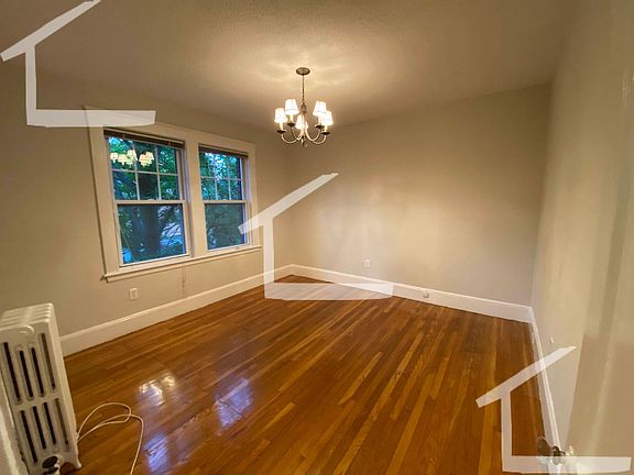 2nd image of 26 Chiswick Rd APT 9