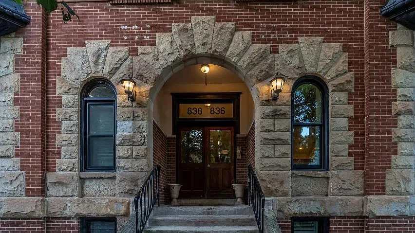 836 W Wrightwood Ave #3