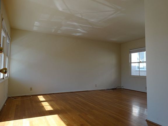 3rd image of 7 Covina Ave