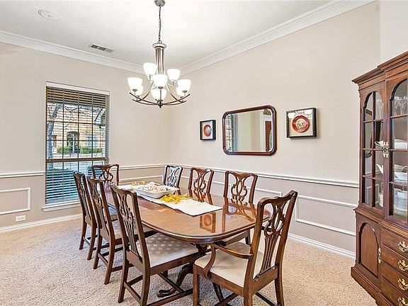 5th image of 4547 Mariner Dr