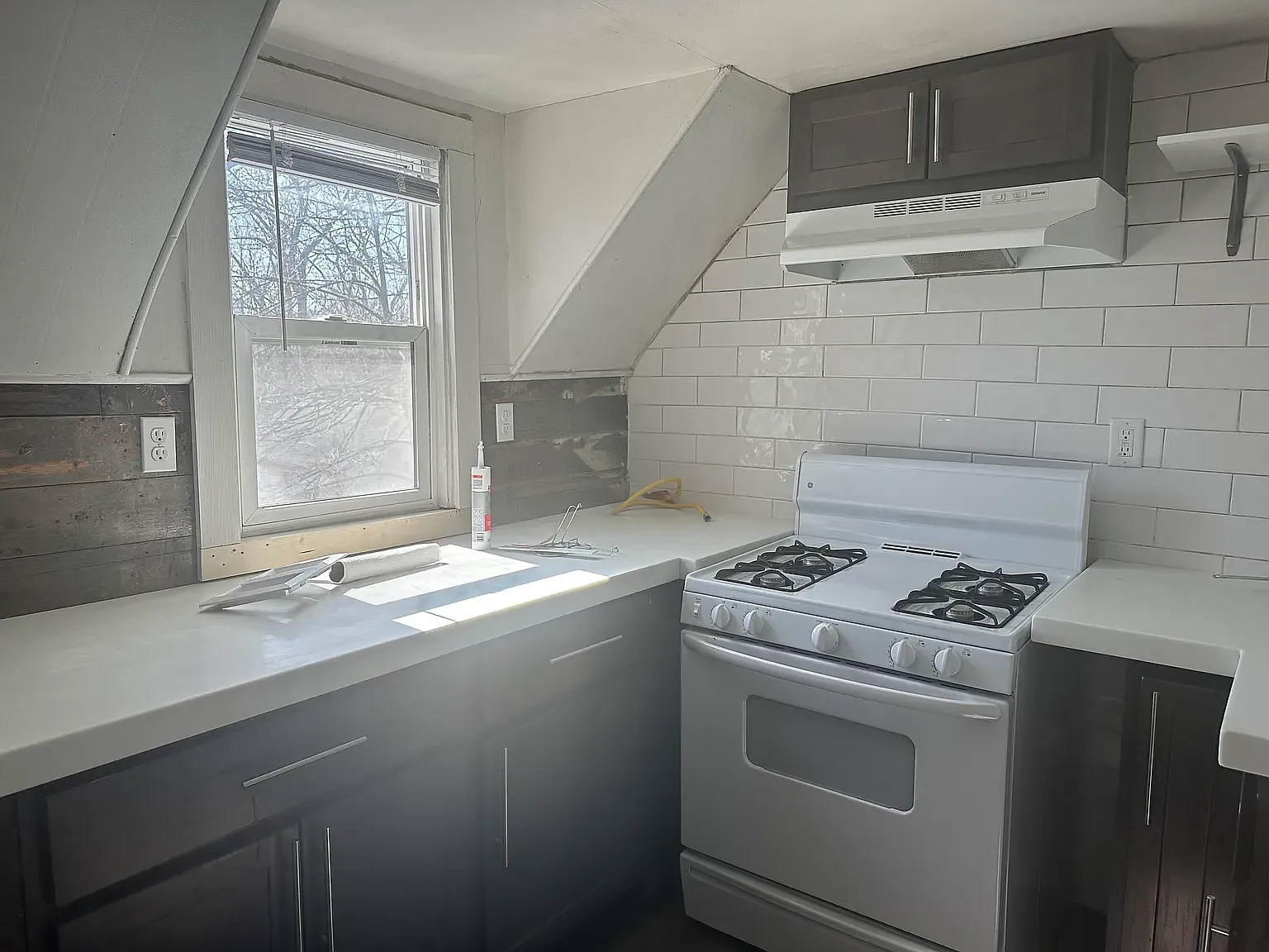 2 bed, $1,400 — Photo 2