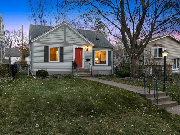 2952 Ewing Ave N, Robbinsdale, MN 55422