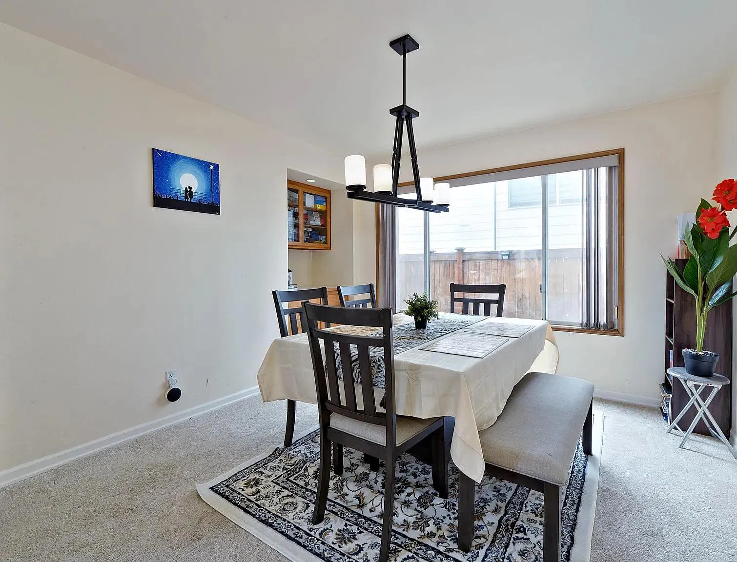 4 bed, 2.5 bath, 2050 sqft, $3,955 — Photo 4