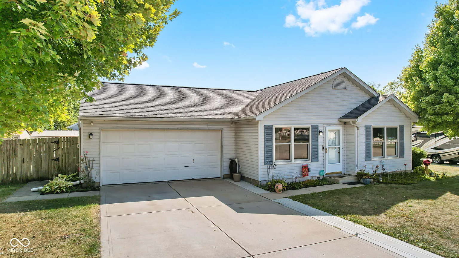 3127 Benny Ln photo 1