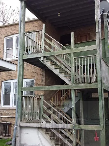 W Addison St — Photo 13