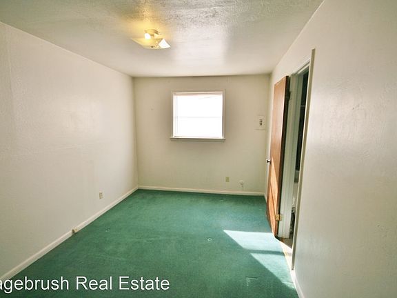 4th image of 2800 N Prince St APT 8
