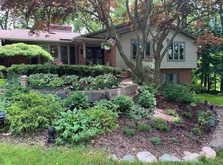 5160 Dianna Dr, Bloomfield Hills, MI
