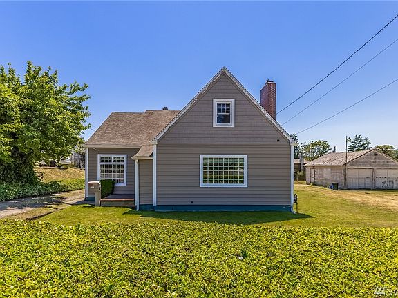 3rd image of 4119 W Arsenal Way