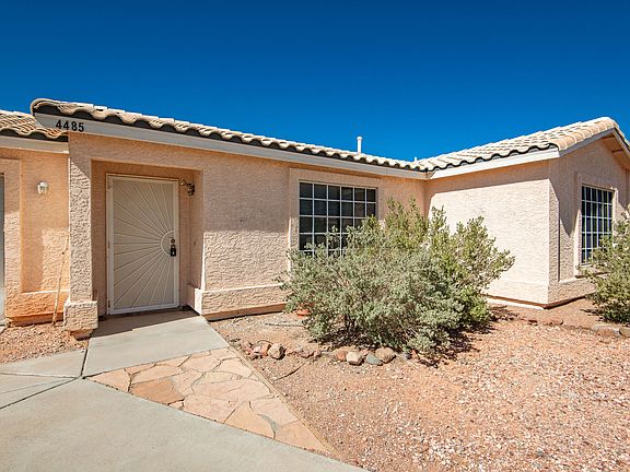 3rd image of 4485 S Bernard Cir