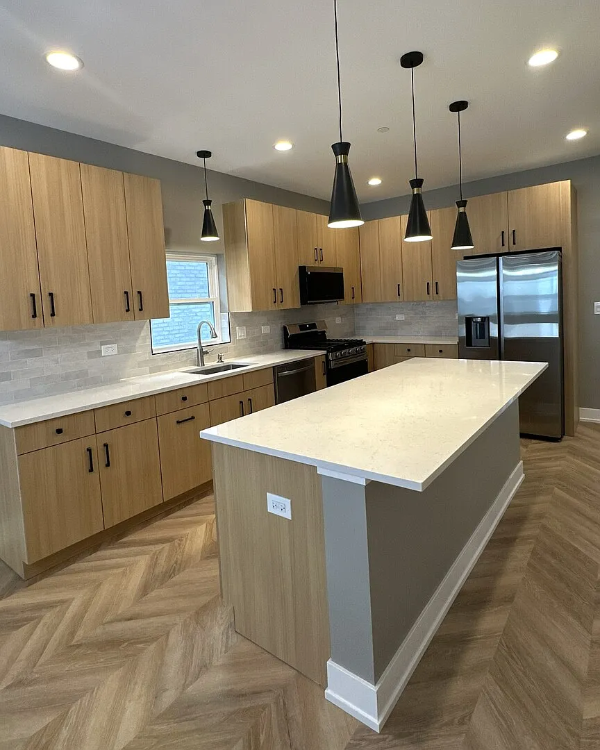 3 bed, 2.5 bath, 1700 sqft, $3,000 — Photo 3