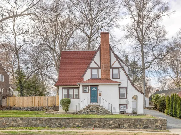 2405 Ferris Rd, Wilmington, DE 19805